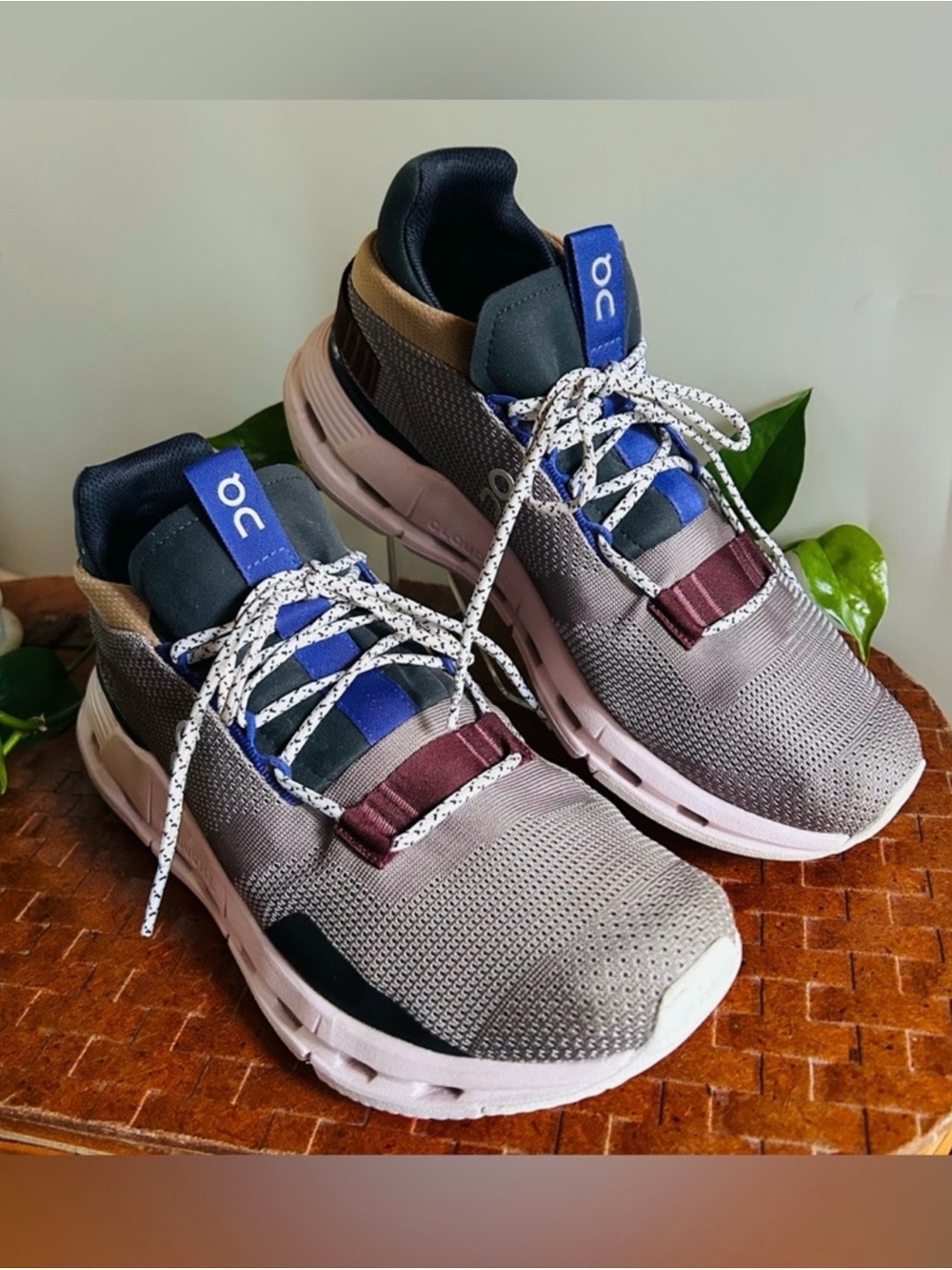 On Cloudnova Running 9 Shoes CloudTec Athleisure Travel Comfort Shoe Zinc Lilly